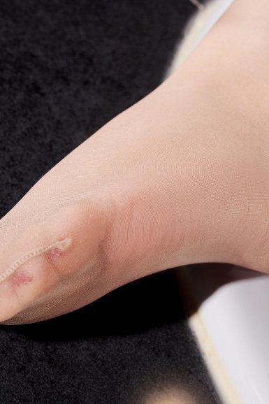 “必一运动官方网站”结婚发什么朋友圈文案?结婚朋友圈说说晒结婚证的简短句子(图1) b sports